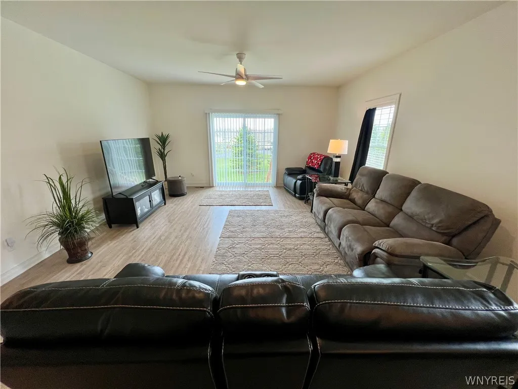 3050 Pleasant Avenue, Hamburg, New York 14075, Hamburg, New York 14075, 2 Bedrooms Bedrooms, 5 Rooms Rooms,2 BathroomsBathrooms,Residential,For Sale,3050 Pleasant Avenue, Hamburg, New York 14075,0,B1665272
