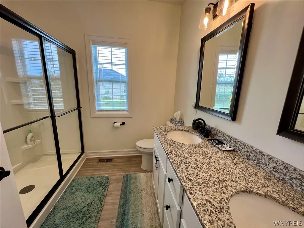 3050 Pleasant Avenue, Hamburg, New York 14075, Hamburg, New York 14075, 2 Bedrooms Bedrooms, 5 Rooms Rooms,2 BathroomsBathrooms,Residential,For Sale,3050 Pleasant Avenue, Hamburg, New York 14075,0,B1665272