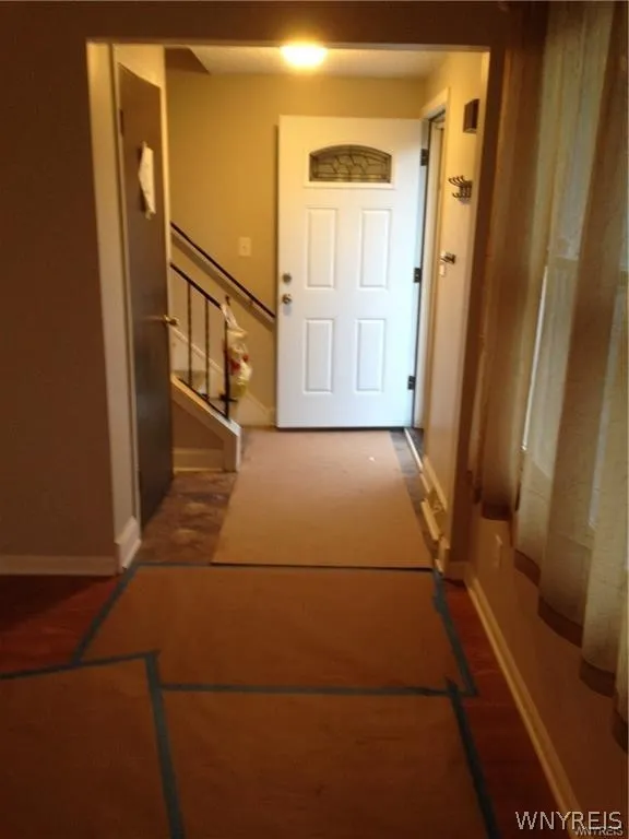 91 Marine Drive, Amherst, New York 14228, Amherst, New York 14228, 3 Bedrooms Bedrooms, 6 Rooms Rooms,1 BathroomBathrooms,Residential Lease,For Rent,91 Marine Drive, Amherst, New York 14228,0,B1673064