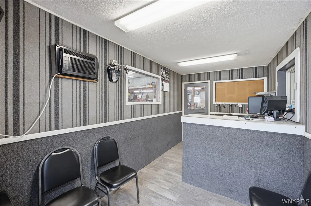 24 North Pearl Street, Attica, New York 14011, Attica, New York 14011, ,Commercial Sale,For Sale,24 North Pearl Street, Attica, New York 14011,0,B1671559
