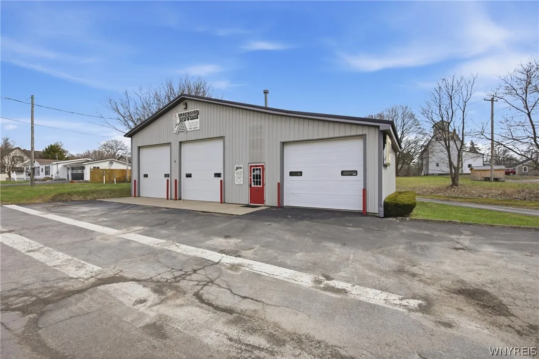 24 North Pearl Street, Attica, New York 14011, Attica, New York 14011, ,Commercial Sale,For Sale,24 North Pearl Street, Attica, New York 14011,0,B1671559