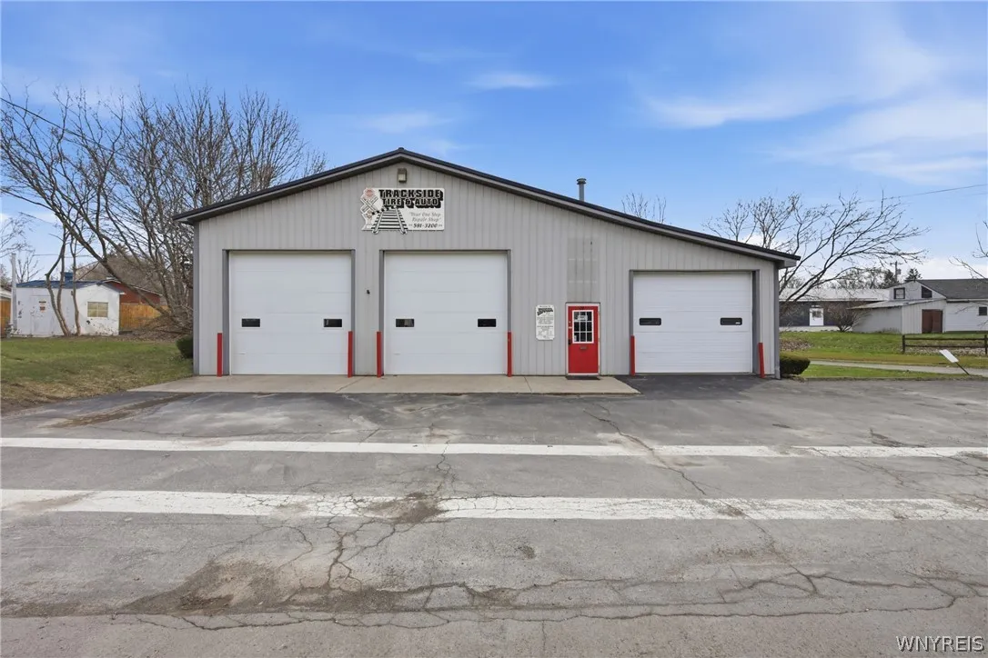 24 North Pearl Street, Attica, New York 14011, Attica, New York 14011, ,Commercial Sale,For Sale,24 North Pearl Street, Attica, New York 14011,0,B1671559