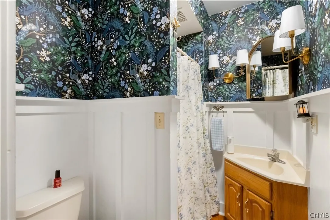 15 West Kendrick Avenue, Hamilton, New York 13346, Hamilton, New York 13346, 5 Bedrooms Bedrooms, 13 Rooms Rooms,3 BathroomsBathrooms,Residential,For Sale,15 West Kendrick Avenue, Hamilton, New York 13346,0,S1670689