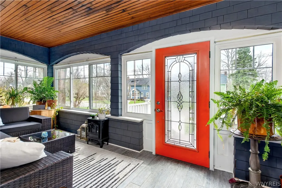 197 Long Avenue, Hamburg, New York 14075, Hamburg, New York 14075, 3 Bedrooms Bedrooms, 10 Rooms Rooms,2 BathroomsBathrooms,Residential,For Sale,197 Long Avenue, Hamburg, New York 14075,0,B1673009