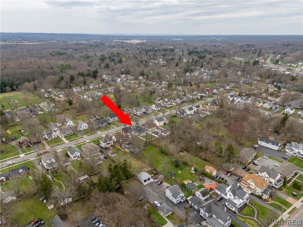 197 Long Avenue, Hamburg, New York 14075, Hamburg, New York 14075, 3 Bedrooms Bedrooms, 10 Rooms Rooms,2 BathroomsBathrooms,Residential,For Sale,197 Long Avenue, Hamburg, New York 14075,0,B1673009