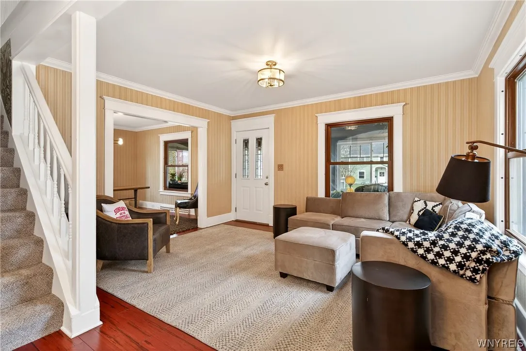 197 Long Avenue, Hamburg, New York 14075, Hamburg, New York 14075, 3 Bedrooms Bedrooms, 10 Rooms Rooms,2 BathroomsBathrooms,Residential,For Sale,197 Long Avenue, Hamburg, New York 14075,0,B1673009