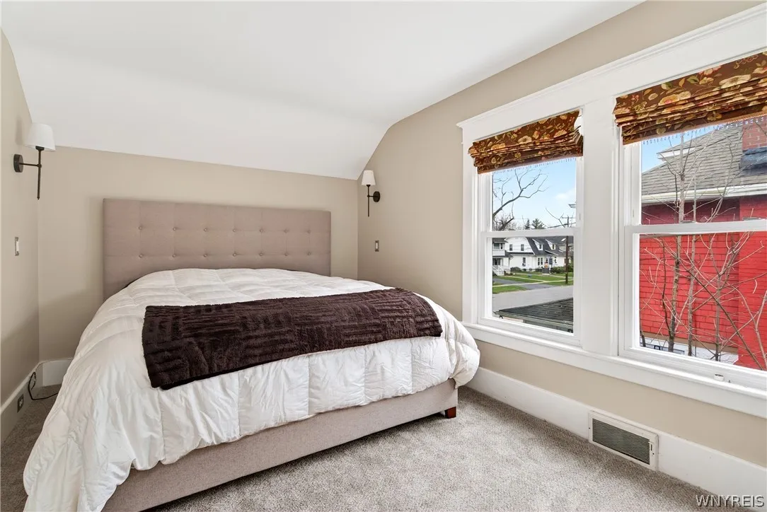 197 Long Avenue, Hamburg, New York 14075, Hamburg, New York 14075, 3 Bedrooms Bedrooms, 10 Rooms Rooms,2 BathroomsBathrooms,Residential,For Sale,197 Long Avenue, Hamburg, New York 14075,0,B1673009