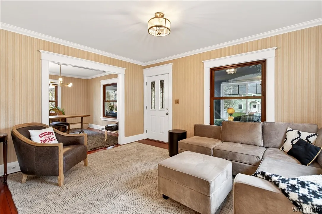 197 Long Avenue, Hamburg, New York 14075, Hamburg, New York 14075, 3 Bedrooms Bedrooms, 10 Rooms Rooms,2 BathroomsBathrooms,Residential,For Sale,197 Long Avenue, Hamburg, New York 14075,0,B1673009