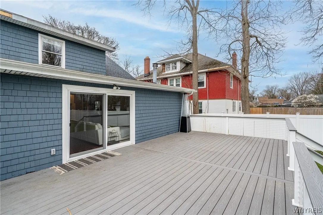 197 Long Avenue, Hamburg, New York 14075, Hamburg, New York 14075, 3 Bedrooms Bedrooms, 10 Rooms Rooms,2 BathroomsBathrooms,Residential,For Sale,197 Long Avenue, Hamburg, New York 14075,0,B1673009