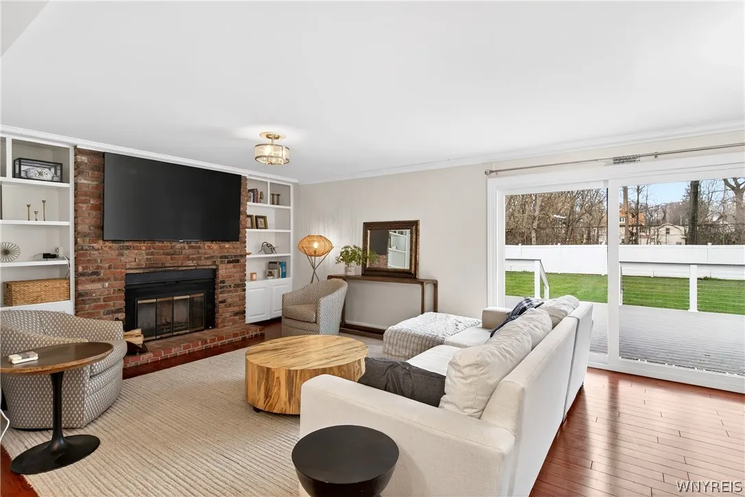 197 Long Avenue, Hamburg, New York 14075, Hamburg, New York 14075, 3 Bedrooms Bedrooms, 10 Rooms Rooms,2 BathroomsBathrooms,Residential,For Sale,197 Long Avenue, Hamburg, New York 14075,0,B1673009