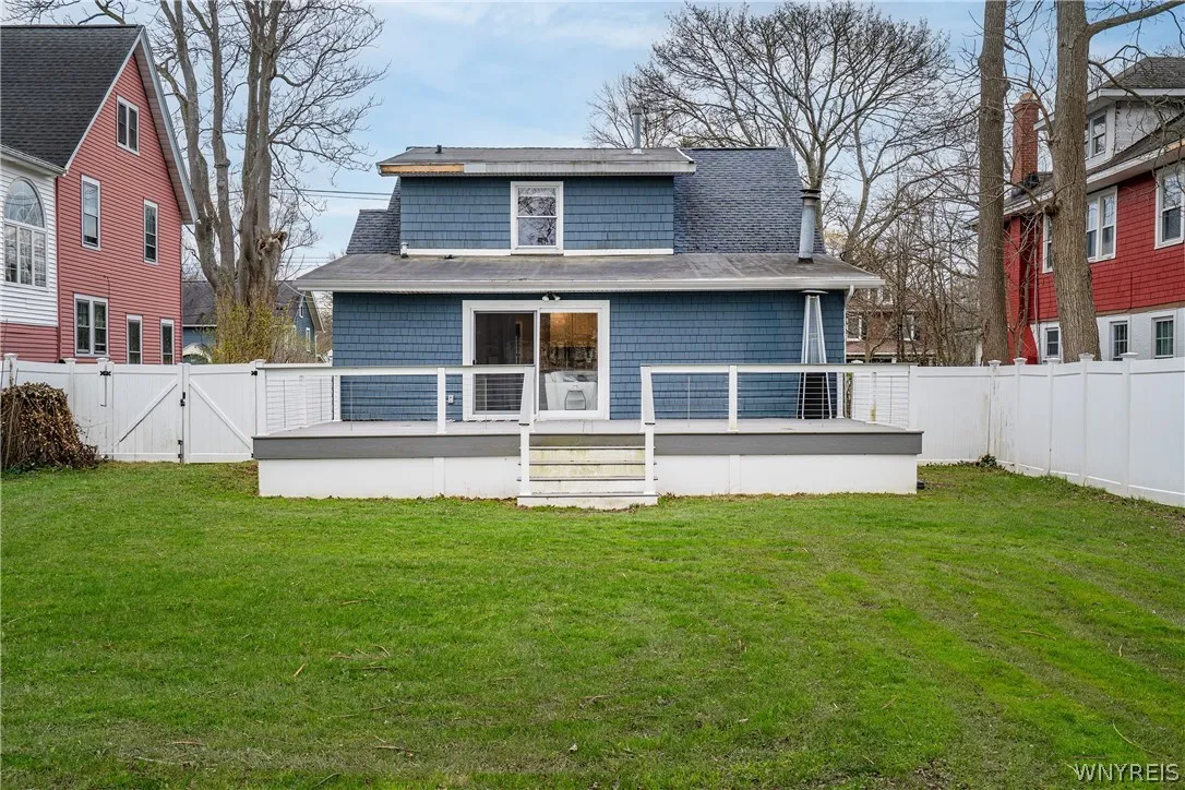 197 Long Avenue, Hamburg, New York 14075, Hamburg, New York 14075, 3 Bedrooms Bedrooms, 10 Rooms Rooms,2 BathroomsBathrooms,Residential,For Sale,197 Long Avenue, Hamburg, New York 14075,0,B1673009