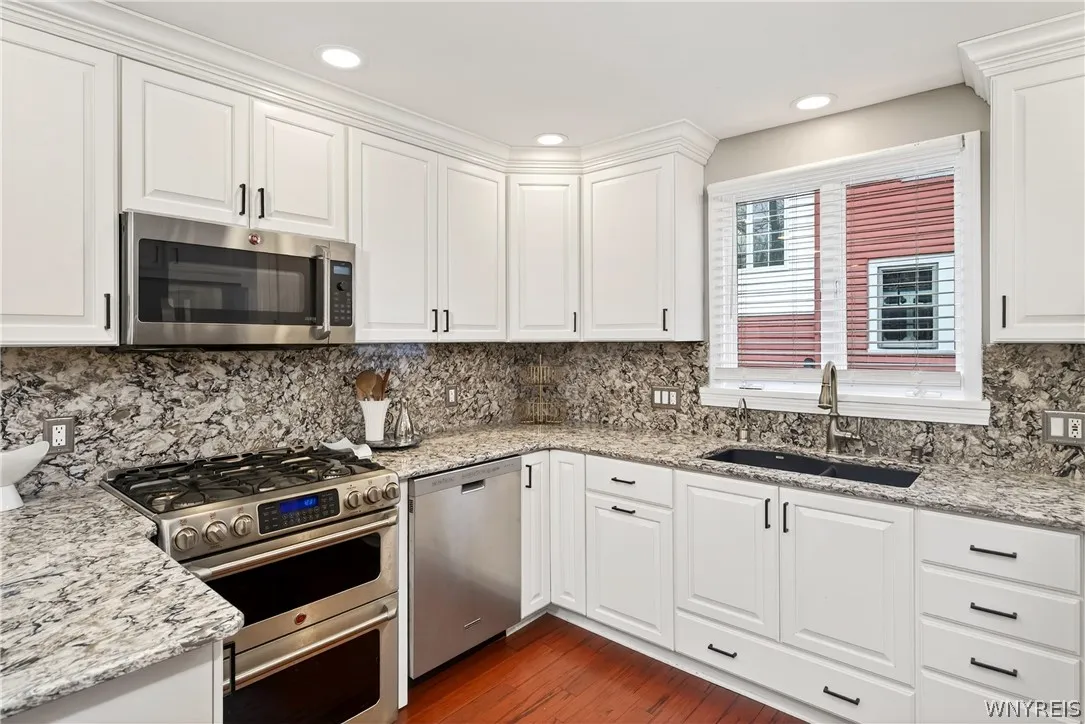 197 Long Avenue, Hamburg, New York 14075, Hamburg, New York 14075, 3 Bedrooms Bedrooms, 10 Rooms Rooms,2 BathroomsBathrooms,Residential,For Sale,197 Long Avenue, Hamburg, New York 14075,0,B1673009