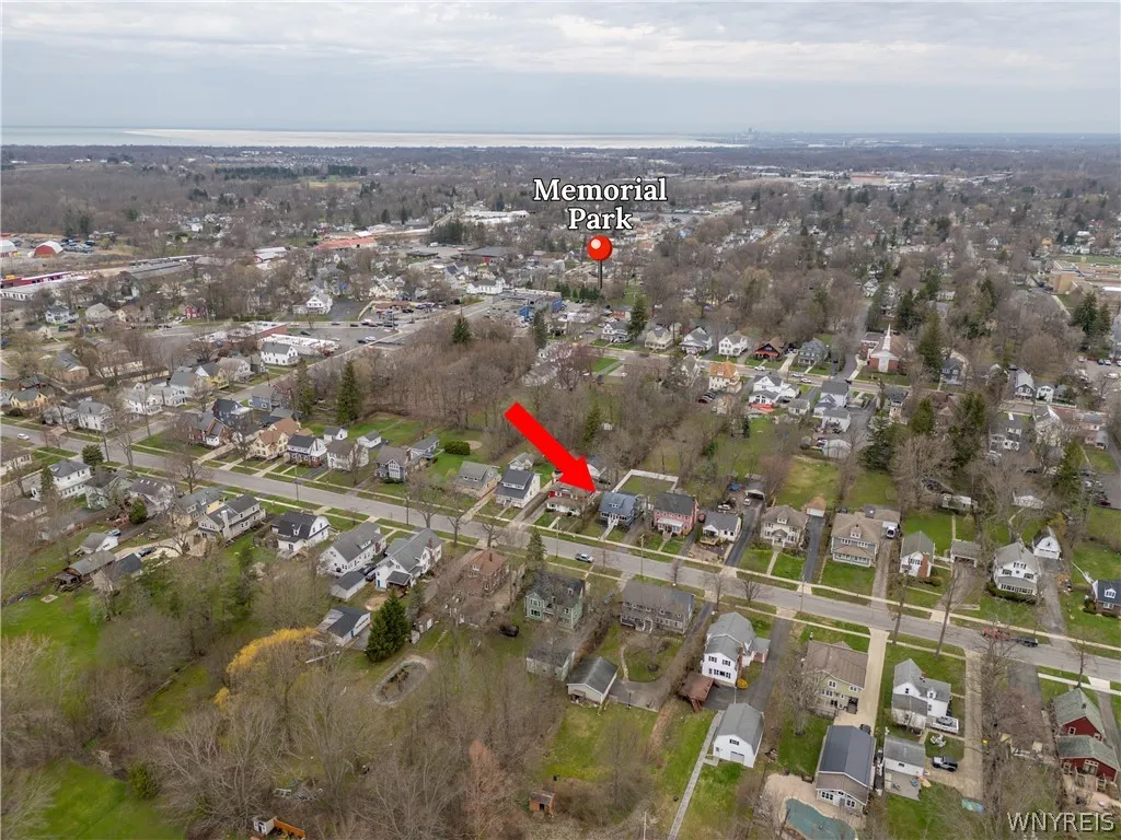 197 Long Avenue, Hamburg, New York 14075, Hamburg, New York 14075, 3 Bedrooms Bedrooms, 10 Rooms Rooms,2 BathroomsBathrooms,Residential,For Sale,197 Long Avenue, Hamburg, New York 14075,0,B1673009