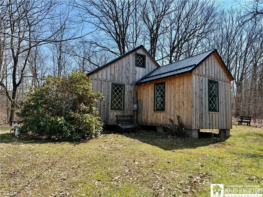 1985 Route 5, Sheridan, New York 14136, Sheridan, New York 14136, 2 Bedroom Bedrooms, 5 Room Rooms,1 BathroomBathrooms,Residential,For Sale,1985 Route 5, Sheridan, New York 14136,0,R1673024