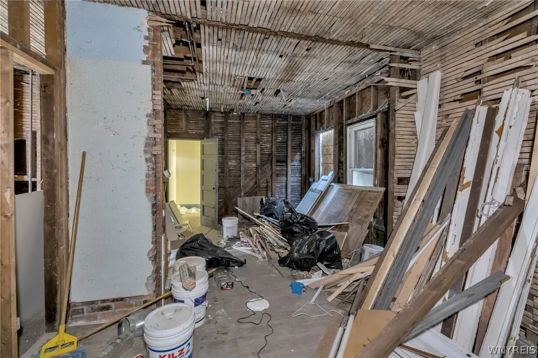 2143 Niagara Street, Buffalo, New York 14207, Buffalo, New York 14207, 8 Bedroom Bedrooms, ,3 BathroomBathrooms,Residential,For Sale,2143 Niagara Street, Buffalo, New York 14207,0,B1672981