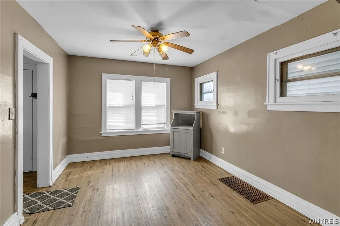 2143 Niagara Street, Buffalo, New York 14207, Buffalo, New York 14207, 8 Bedroom Bedrooms, ,3 BathroomBathrooms,Residential,For Sale,2143 Niagara Street, Buffalo, New York 14207,0,B1672981