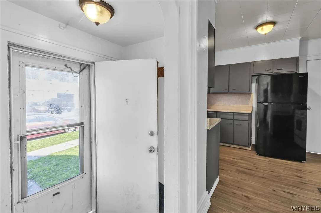 2143 Niagara Street, Buffalo, New York 14207, Buffalo, New York 14207, 8 Bedroom Bedrooms, ,3 BathroomBathrooms,Residential,For Sale,2143 Niagara Street, Buffalo, New York 14207,0,B1672981