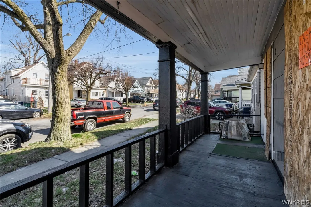 2143 Niagara Street, Buffalo, New York 14207, Buffalo, New York 14207, 8 Bedroom Bedrooms, ,3 BathroomBathrooms,Residential,For Sale,2143 Niagara Street, Buffalo, New York 14207,0,B1672981