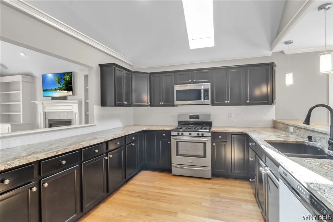40 Collins Court, Amherst, New York 14068, Amherst, New York 14068, 3 Bedrooms Bedrooms, 8 Rooms Rooms,2 BathroomsBathrooms,Residential,For Sale,40 Collins Court, Amherst, New York 14068,0,B1673104