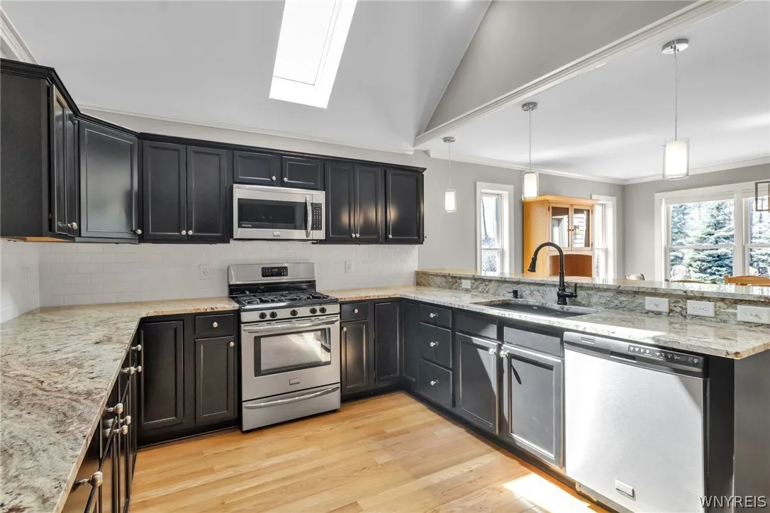 40 Collins Court, Amherst, New York 14068, Amherst, New York 14068, 3 Bedrooms Bedrooms, 8 Rooms Rooms,2 BathroomsBathrooms,Residential,For Sale,40 Collins Court, Amherst, New York 14068,0,B1673104