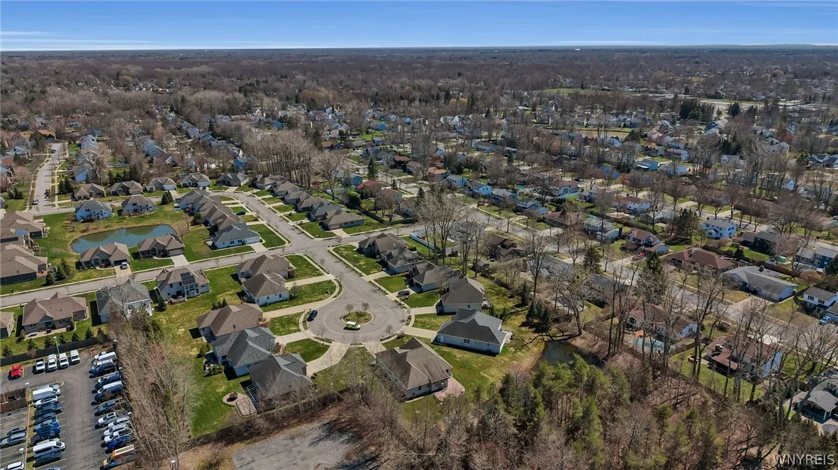 40 Collins Court, Amherst, New York 14068, Amherst, New York 14068, 3 Bedrooms Bedrooms, 8 Rooms Rooms,2 BathroomsBathrooms,Residential,For Sale,40 Collins Court, Amherst, New York 14068,0,B1673104