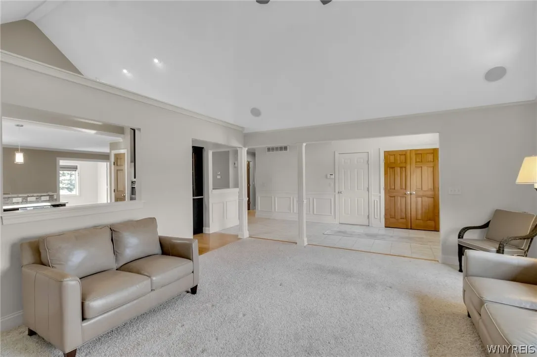 40 Collins Court, Amherst, New York 14068, Amherst, New York 14068, 3 Bedrooms Bedrooms, 8 Rooms Rooms,2 BathroomsBathrooms,Residential,For Sale,40 Collins Court, Amherst, New York 14068,0,B1673104