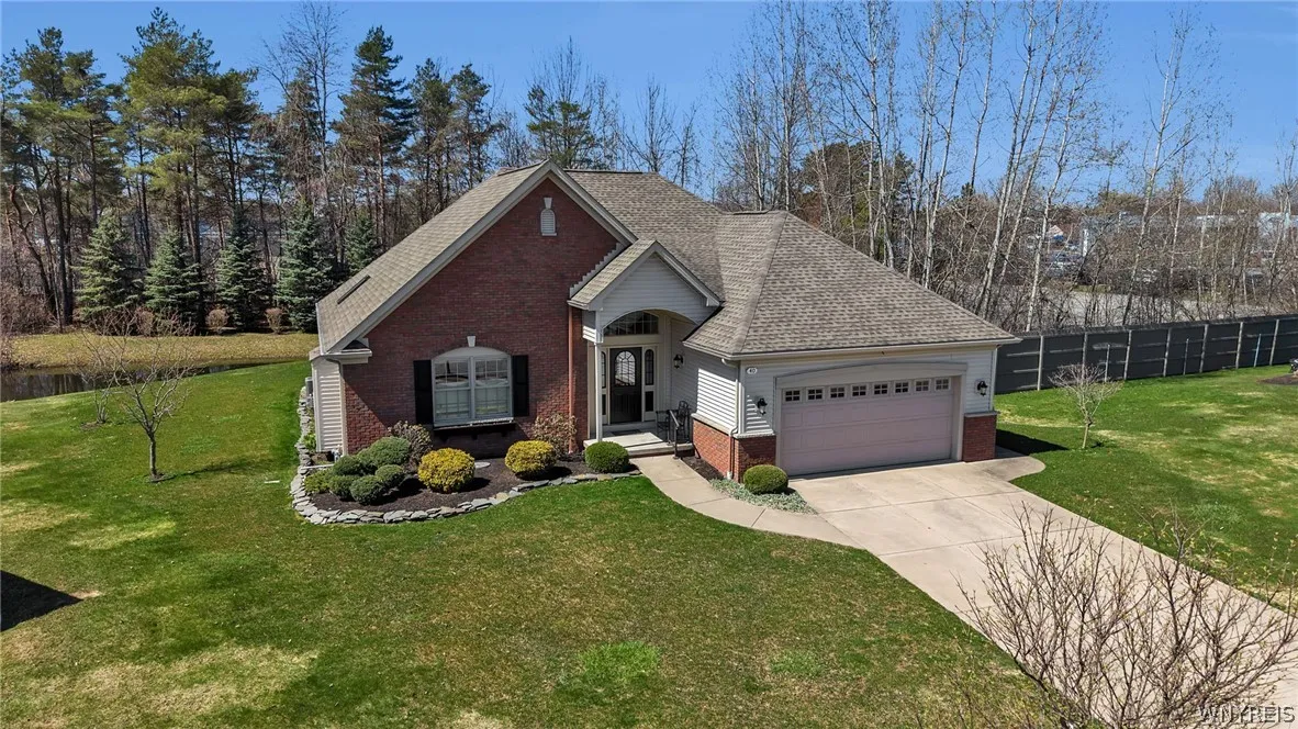 40 Collins Court, Amherst, New York 14068, Amherst, New York 14068, 3 Bedrooms Bedrooms, 8 Rooms Rooms,2 BathroomsBathrooms,Residential,For Sale,40 Collins Court, Amherst, New York 14068,0,B1673104