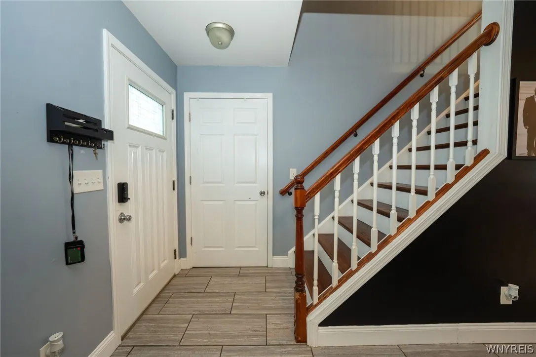 5233 Scranton Road, Hamburg, New York 14075, Hamburg, New York 14075, 10 Bedrooms Bedrooms, ,3 BathroomsBathrooms,Residential,For Sale,5233 Scranton Road, Hamburg, New York 14075,0,B1673211