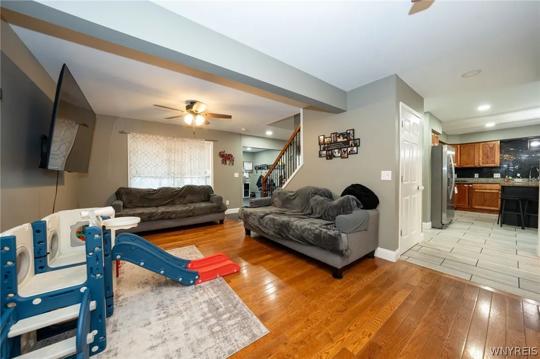 5233 Scranton Road, Hamburg, New York 14075, Hamburg, New York 14075, 10 Bedrooms Bedrooms, ,3 BathroomsBathrooms,Residential,For Sale,5233 Scranton Road, Hamburg, New York 14075,0,B1673211