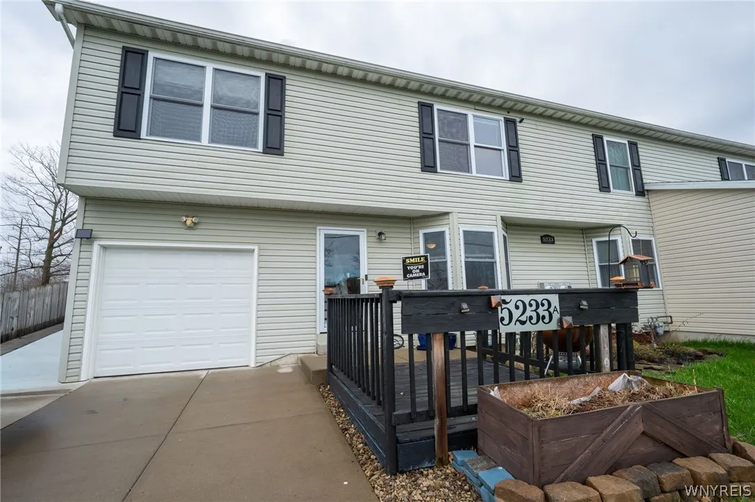 5233 Scranton Road, Hamburg, New York 14075, Hamburg, New York 14075, 10 Bedrooms Bedrooms, ,3 BathroomsBathrooms,Residential,For Sale,5233 Scranton Road, Hamburg, New York 14075,0,B1673211