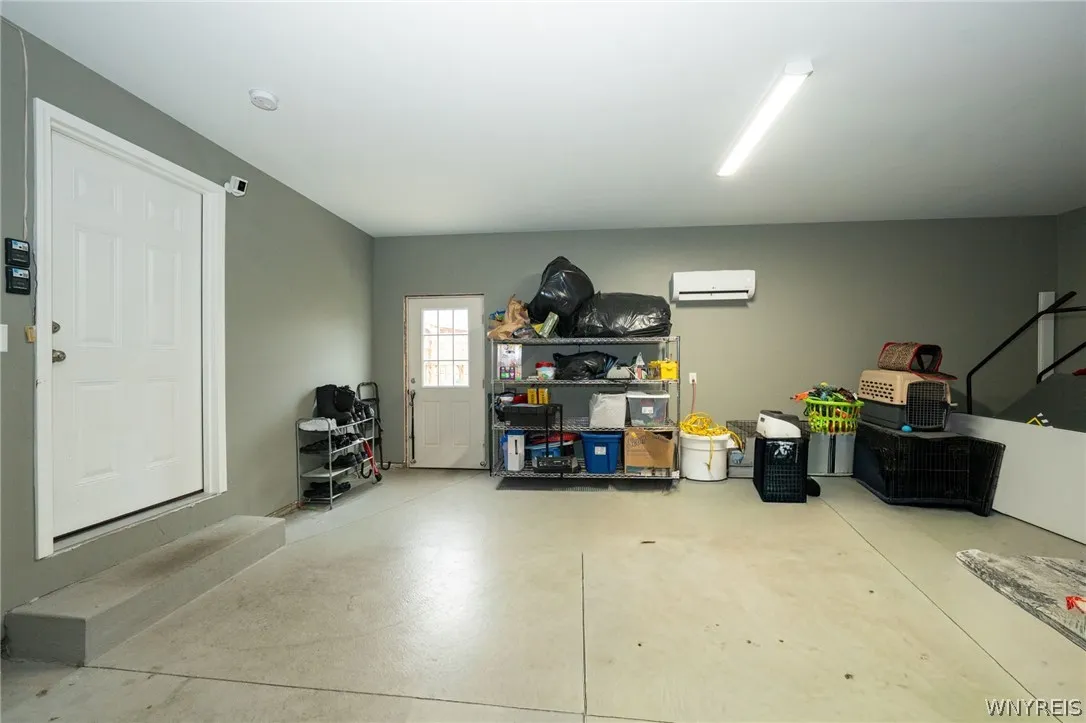 5233 Scranton Road, Hamburg, New York 14075, Hamburg, New York 14075, 10 Bedrooms Bedrooms, ,3 BathroomsBathrooms,Residential,For Sale,5233 Scranton Road, Hamburg, New York 14075,0,B1673211