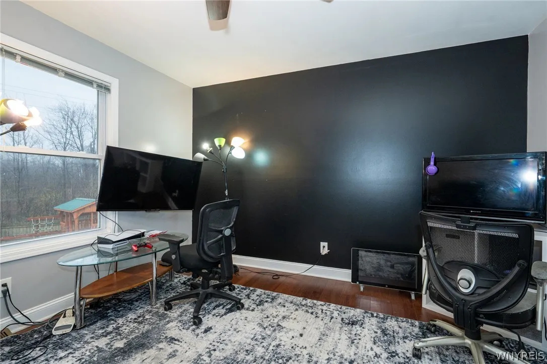 5233 Scranton Road, Hamburg, New York 14075, Hamburg, New York 14075, 10 Bedrooms Bedrooms, ,3 BathroomsBathrooms,Residential,For Sale,5233 Scranton Road, Hamburg, New York 14075,0,B1673211