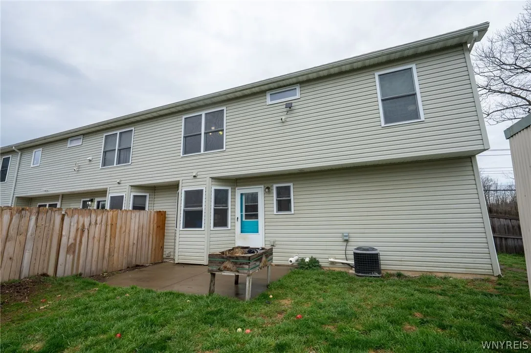 5233 Scranton Road, Hamburg, New York 14075, Hamburg, New York 14075, 10 Bedrooms Bedrooms, ,3 BathroomsBathrooms,Residential,For Sale,5233 Scranton Road, Hamburg, New York 14075,0,B1673211