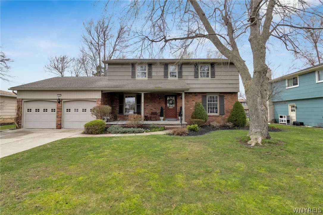 113 Cherrywood Drive, Amherst, New York 14221, Amherst, New York 14221, 4 Bedrooms Bedrooms, 10 Rooms Rooms,2 BathroomsBathrooms,Residential,For Sale,113 Cherrywood Drive, Amherst, New York 14221,0,B1669333