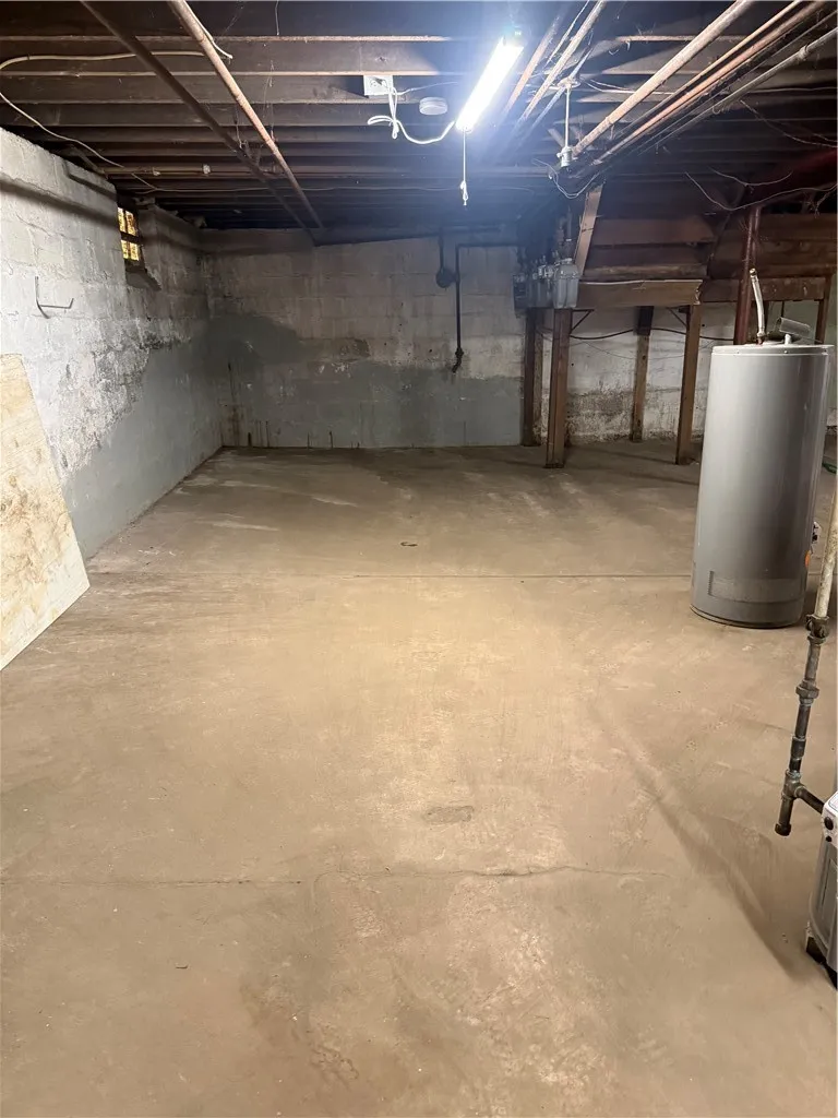 1873 East Main Street, Rochester, New York 14609, Rochester, New York 14609, 8 Bedroom Bedrooms, ,4 BathroomBathrooms,Residential,For Sale,1873 East Main Street, Rochester, New York 14609,0,R1666076