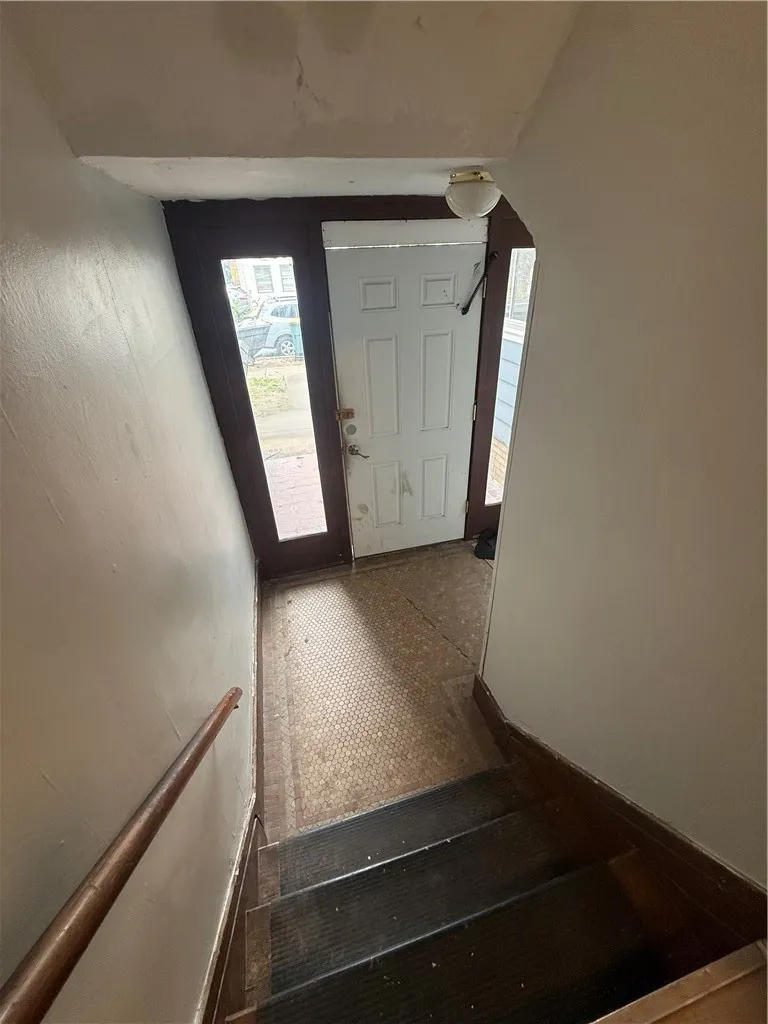 1873 East Main Street, Rochester, New York 14609, Rochester, New York 14609, 8 Bedroom Bedrooms, ,4 BathroomBathrooms,Residential,For Sale,1873 East Main Street, Rochester, New York 14609,0,R1666076