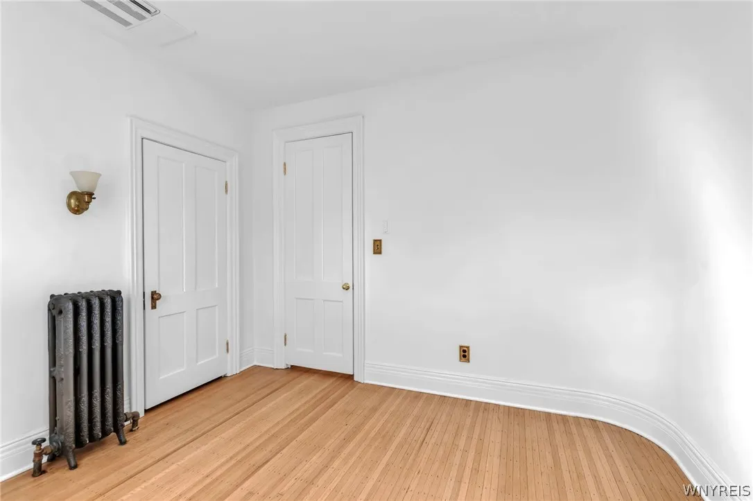 887 West Ferry Street, Buffalo, New York 14209, Buffalo, New York 14209, 4 Bedrooms Bedrooms, 10 Rooms Rooms,1 BathroomBathrooms,Residential Lease,For Rent,887 West Ferry Street, Buffalo, New York 14209,0,B1672814