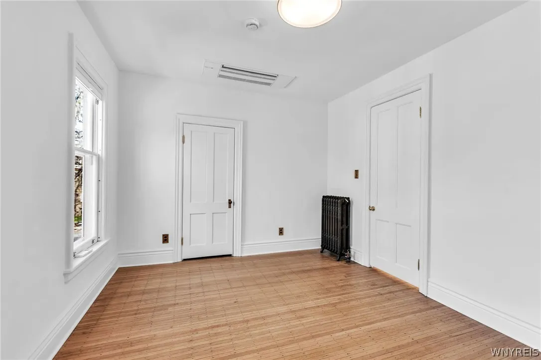 887 West Ferry Street, Buffalo, New York 14209, Buffalo, New York 14209, 4 Bedrooms Bedrooms, 10 Rooms Rooms,1 BathroomBathrooms,Residential Lease,For Rent,887 West Ferry Street, Buffalo, New York 14209,0,B1672814