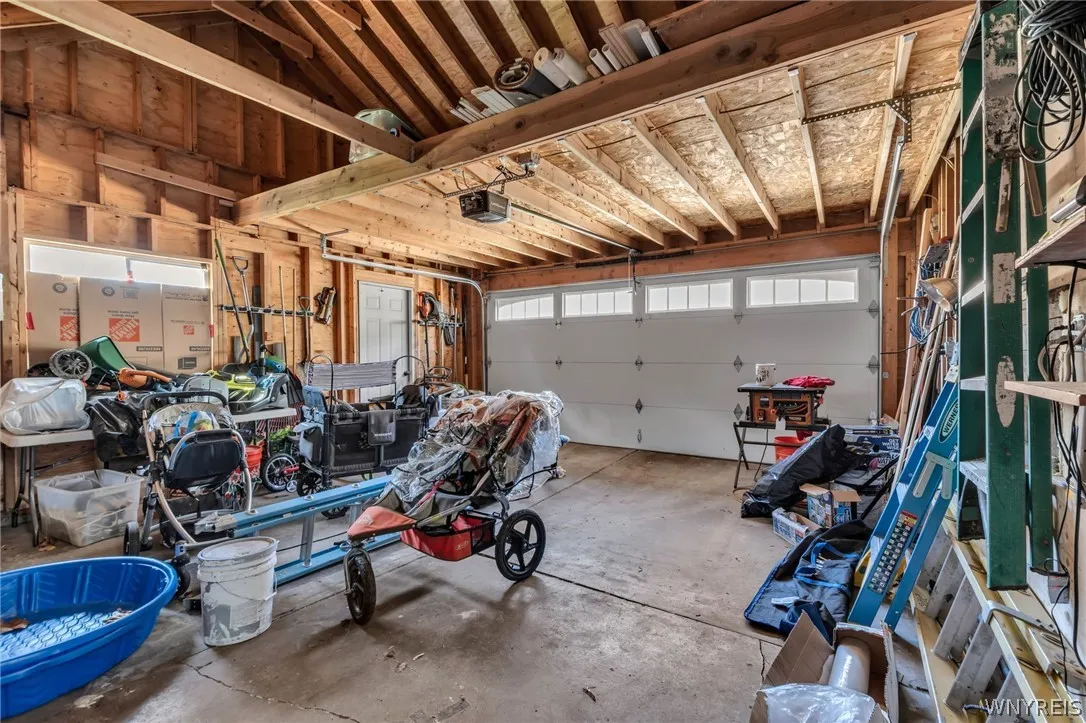 887 West Ferry Street, Buffalo, New York 14209, Buffalo, New York 14209, 4 Bedrooms Bedrooms, 10 Rooms Rooms,1 BathroomBathrooms,Residential Lease,For Rent,887 West Ferry Street, Buffalo, New York 14209,0,B1672814