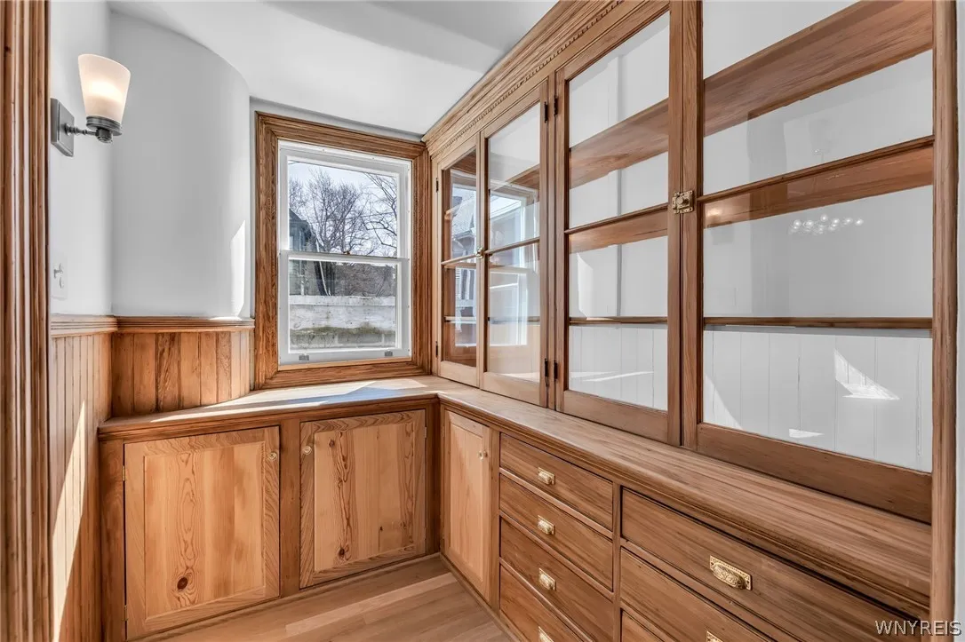 887 West Ferry Street, Buffalo, New York 14209, Buffalo, New York 14209, 4 Bedrooms Bedrooms, 10 Rooms Rooms,1 BathroomBathrooms,Residential Lease,For Rent,887 West Ferry Street, Buffalo, New York 14209,0,B1672814