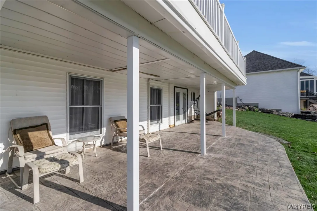9574 English Ivy Court, Clarence, New York 14032, Clarence, New York 14032, 4 Bedrooms Bedrooms, 12 Rooms Rooms,3 BathroomsBathrooms,Residential,For Sale,9574 English Ivy Court, Clarence, New York 14032,0,B1673085