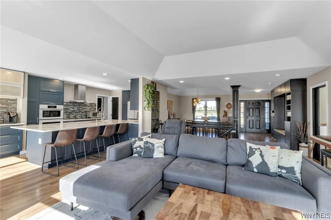 9574 English Ivy Court, Clarence, New York 14032, Clarence, New York 14032, 4 Bedrooms Bedrooms, 12 Rooms Rooms,3 BathroomsBathrooms,Residential,For Sale,9574 English Ivy Court, Clarence, New York 14032,0,B1673085