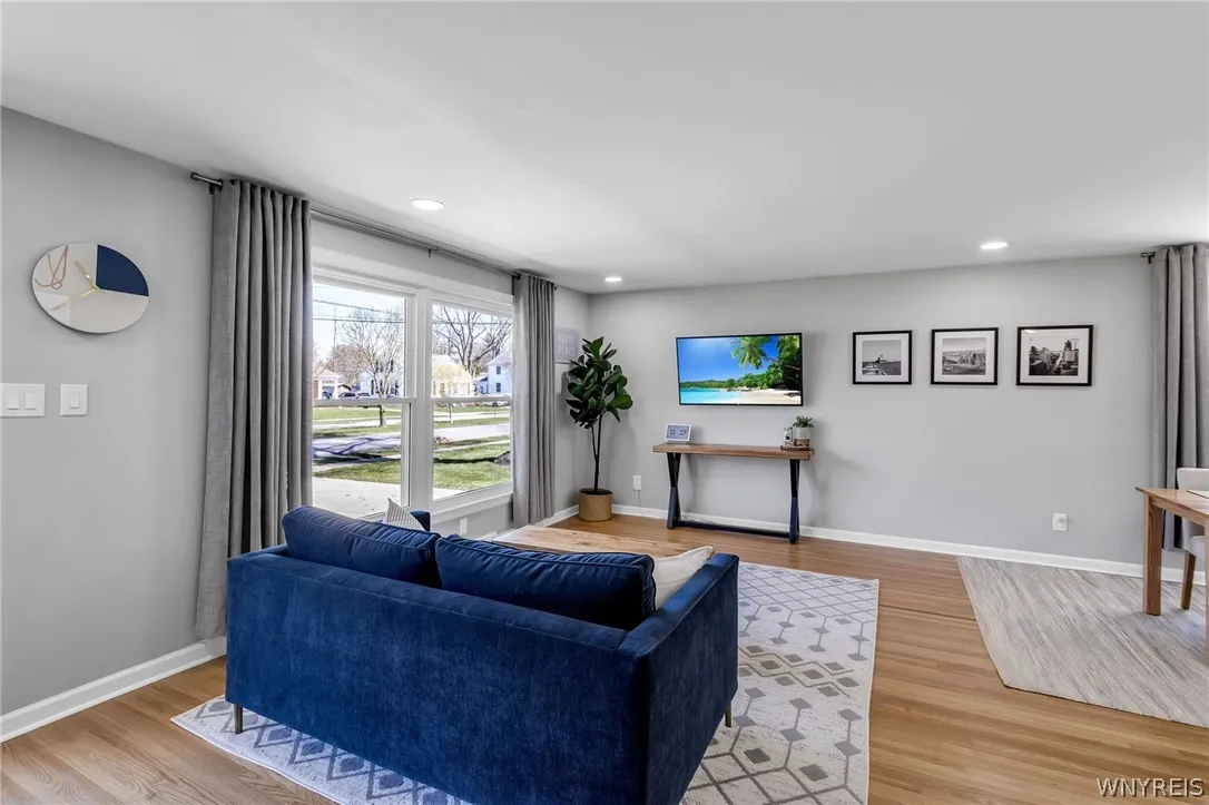 97 Huntington Court, Hamburg, New York 14075, Hamburg, New York 14075, 2 Bedrooms Bedrooms, 6 Rooms Rooms,1 BathroomBathrooms,Residential,For Sale,97 Huntington Court, Hamburg, New York 14075,0,B1673394