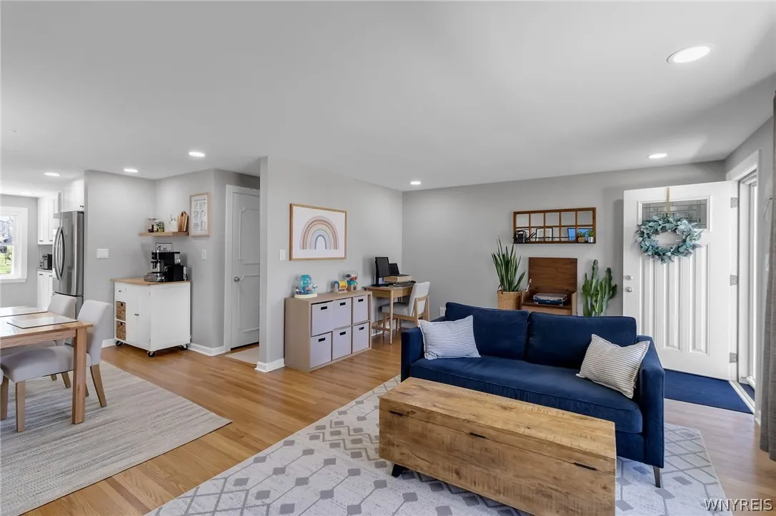 97 Huntington Court, Hamburg, New York 14075, Hamburg, New York 14075, 2 Bedrooms Bedrooms, 6 Rooms Rooms,1 BathroomBathrooms,Residential,For Sale,97 Huntington Court, Hamburg, New York 14075,0,B1673394