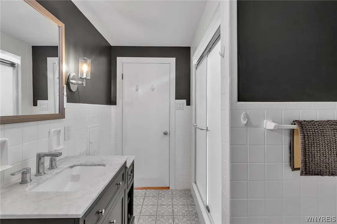 97 Huntington Court, Hamburg, New York 14075, Hamburg, New York 14075, 2 Bedrooms Bedrooms, 6 Rooms Rooms,1 BathroomBathrooms,Residential,For Sale,97 Huntington Court, Hamburg, New York 14075,0,B1673394