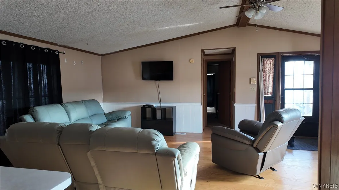 13 Rippleway Drive, Hamburg, New York 14075, Hamburg, New York 14075, 2 Bedrooms Bedrooms, 5 Rooms Rooms,2 BathroomsBathrooms,Residential,For Sale,13 Rippleway Drive, Hamburg, New York 14075,0,B1672706