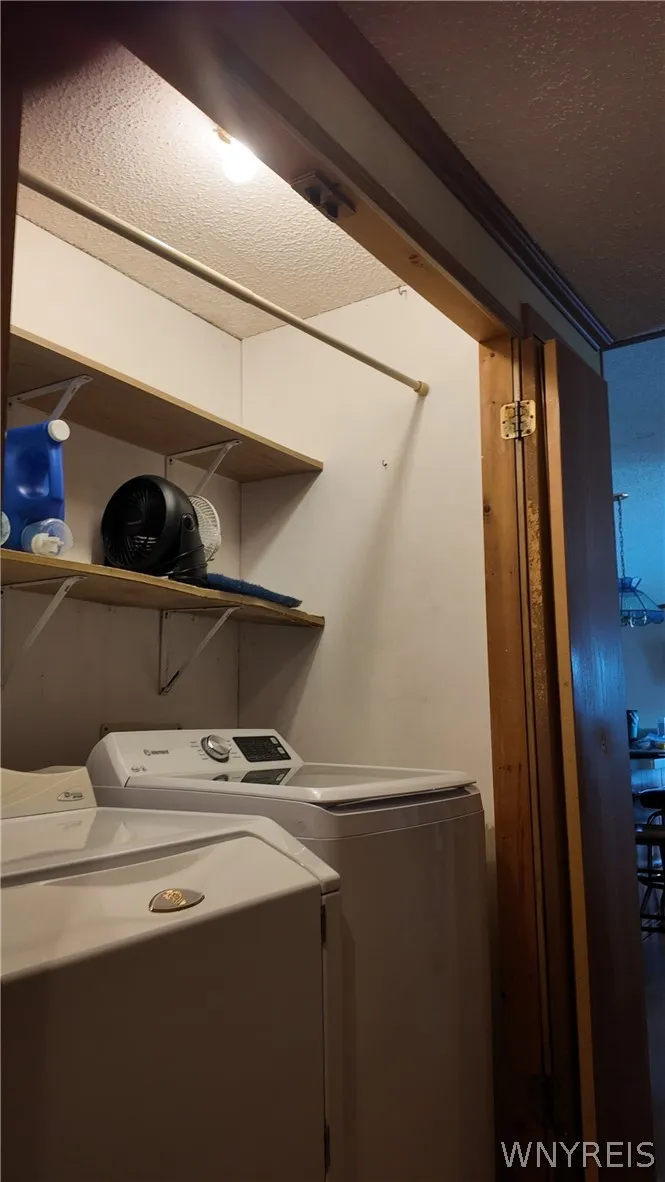 13 Rippleway Drive, Hamburg, New York 14075, Hamburg, New York 14075, 2 Bedrooms Bedrooms, 5 Rooms Rooms,2 BathroomsBathrooms,Residential,For Sale,13 Rippleway Drive, Hamburg, New York 14075,0,B1672706