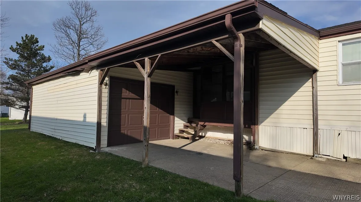 13 Rippleway Drive, Hamburg, New York 14075, Hamburg, New York 14075, 2 Bedrooms Bedrooms, 5 Rooms Rooms,2 BathroomsBathrooms,Residential,For Sale,13 Rippleway Drive, Hamburg, New York 14075,0,B1672706