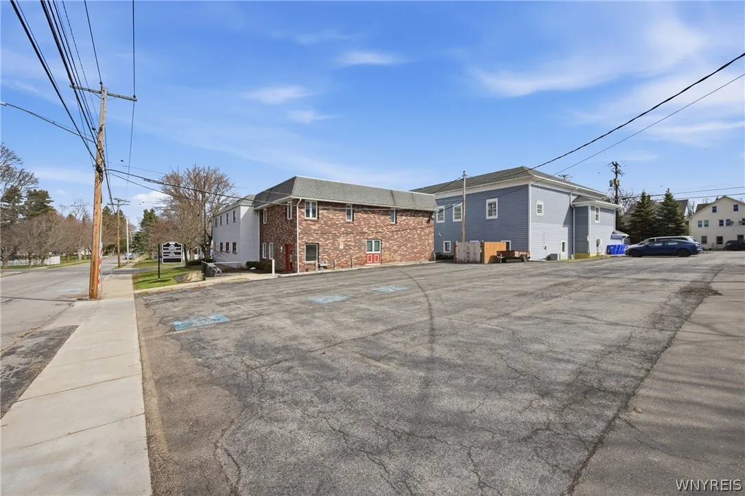 70 Linwood Avenue, Orchard Park, New York 14127, Orchard Park, New York 14127, ,Commercial Lease,For Rent,70 Linwood Avenue, Orchard Park, New York 14127,0,B1673614
