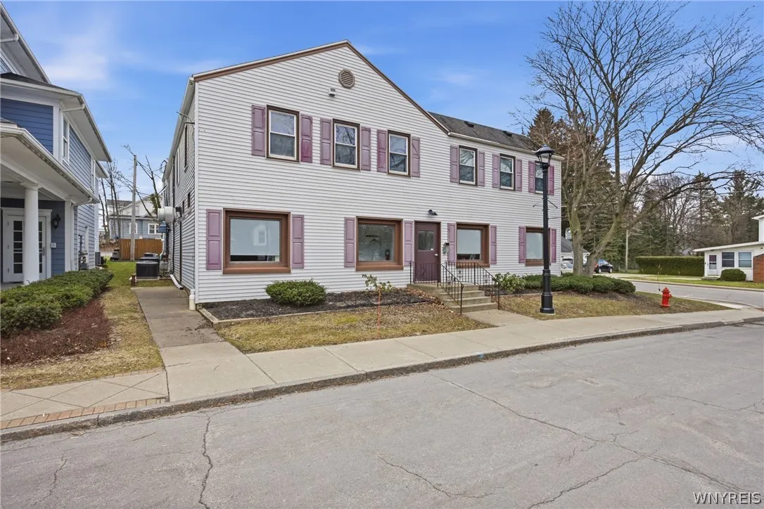 70 Linwood Avenue, Orchard Park, New York 14127, Orchard Park, New York 14127, ,Commercial Lease,For Rent,70 Linwood Avenue, Orchard Park, New York 14127,0,B1673614
